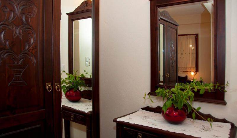 To Balkoni Tis Limnis Plastira Neochori  Quarto foto